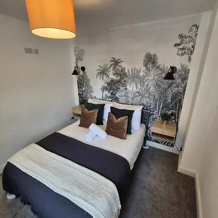 Spacious - Parking & Wifi Apartment Bristol