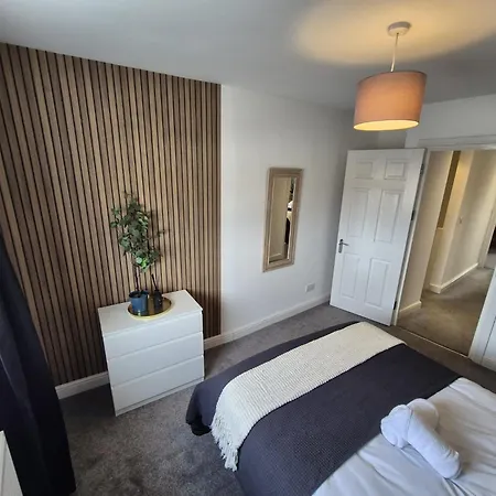 Spacious - Parking & Wifi Apartment Bristol