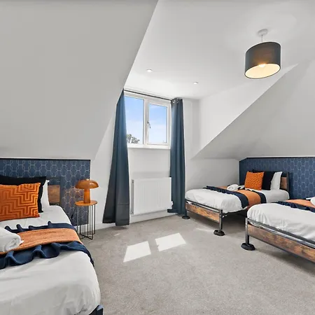 Spacious - Parking & Wifi Apartment *