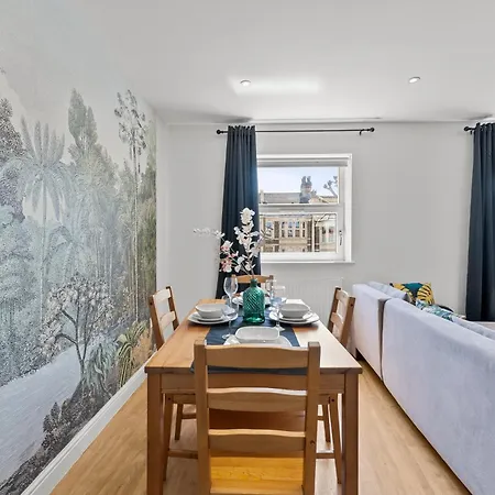 Spacious - Parking & Wifi Apartment *